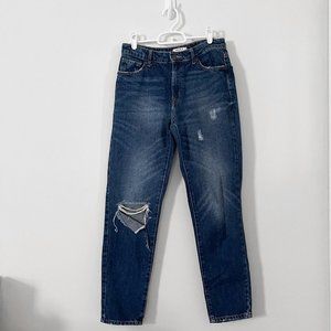 Distressed Boyfriend Jeans